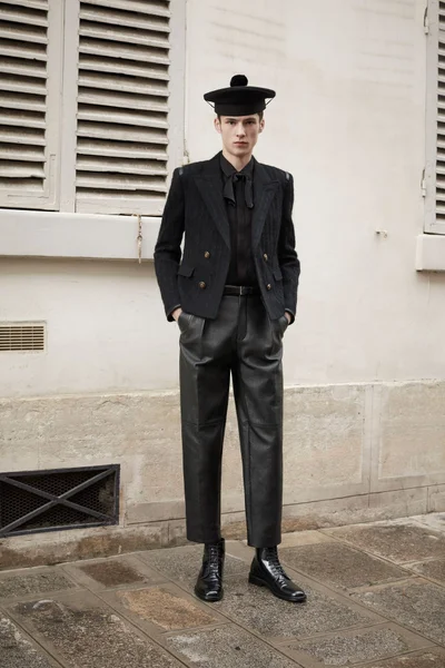 Look 2